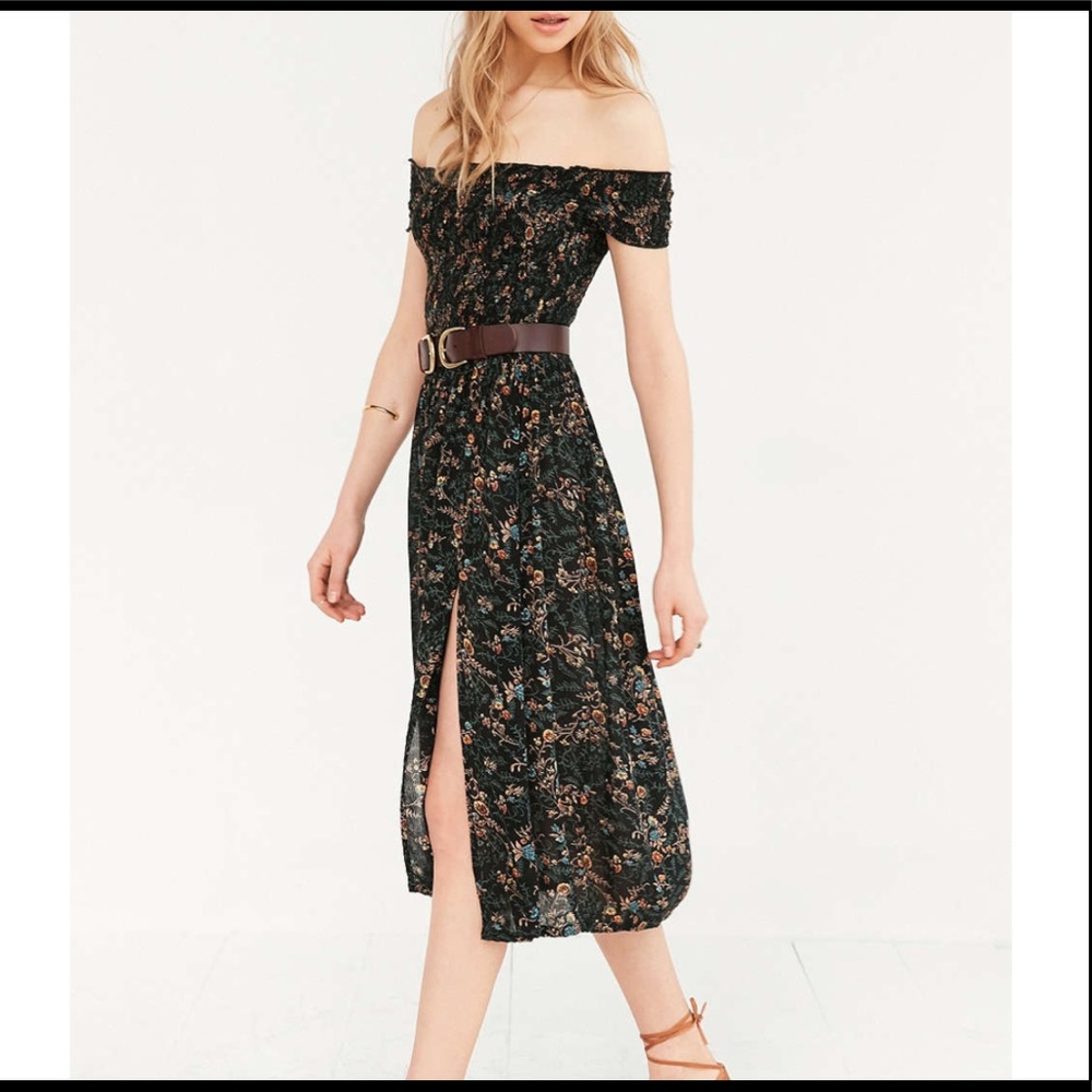 Kimchi Blue Off-The-Shoulder Midi Dress